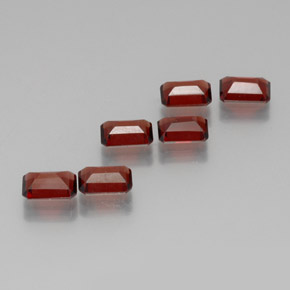 克拉天然铁铝榴石石榴石，祖母绿式切割，VS