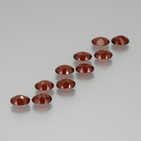 9.47天然红色铁铝榴石，椭圆形切割，7.1×5.1毫米，VS