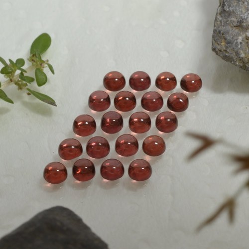 4.32克拉天然铁铝榴石石榴石，圆形切割，透明