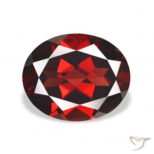 4.55ct 深红色 铁铝榴石石榴石, 椭圆形, VS