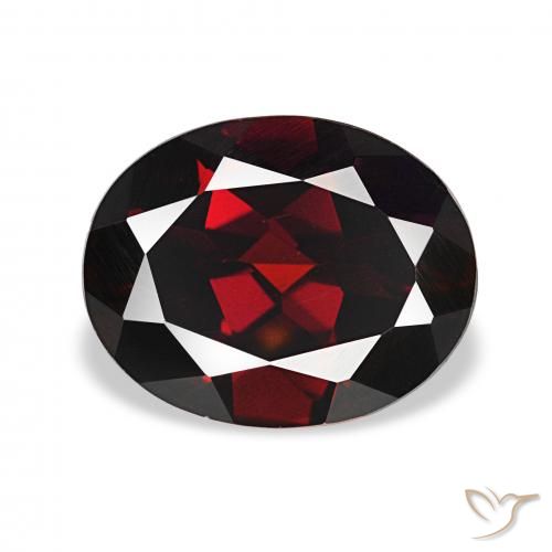 2.66ct 黑红色 铁铝榴石石榴石, 椭圆形, VVS