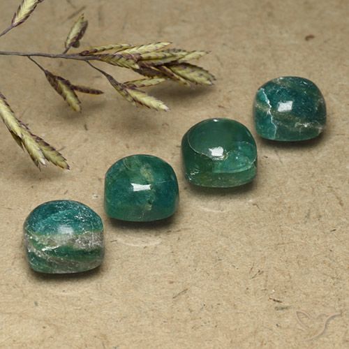 7.62ctw 天然 冷绿 天河石, 软垫, 不透明