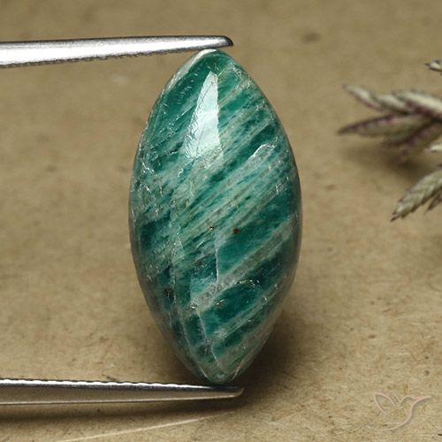 6.68克拉天然天河石，马眼形，不透明