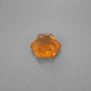 0.83克拉天然橙色琥珀，透明，8.7×7.7毫米，透明/半透明