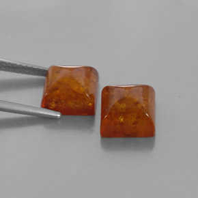 天然橙色琥珀，透明，7.9×7.9毫米，透明/半透明