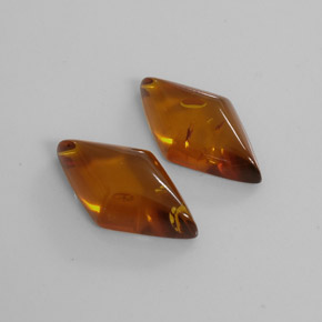 天然橙色琥珀，透明，19.4×10.7毫米，透明/半透明