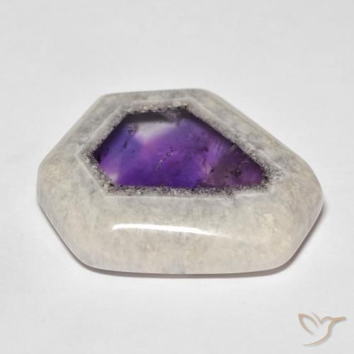 29.35克拉天然多色紫水晶晶洞切片，异形，25.8×23.9毫米，透明
