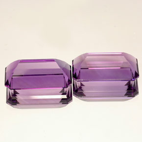 天然紫罗兰色紫水晶，祖母绿式切割，18.1×10.1毫米，IF