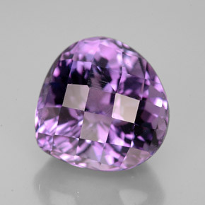 7.06克拉天然紫罗兰色紫水晶，梨形，12.2×12.1毫米，VVS