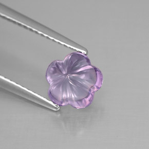1.53克拉天然紫罗兰色紫水晶，花形切工，7.5×7.3毫米，透明