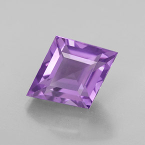 6.47克拉天然紫罗兰色紫水晶，异形，15.8×12.6毫米，VVS