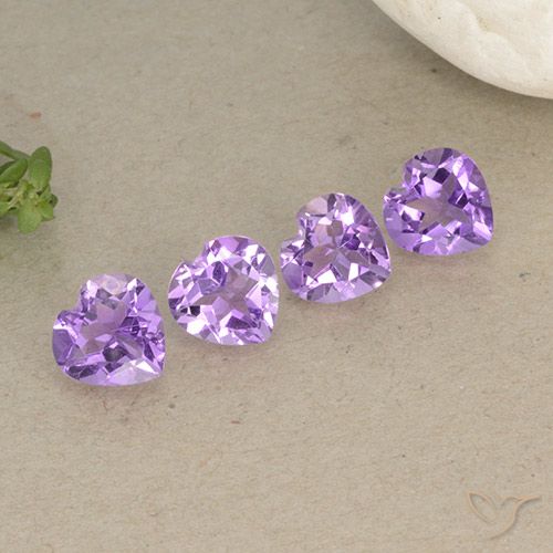 2.76克拉天然紫水晶，心形，VVS-VS