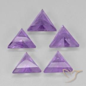 2.92克拉天然紫水晶，胖三角形，VS