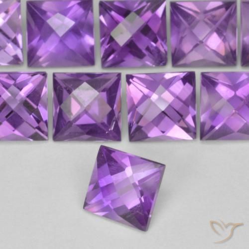0.70克拉天然紫水晶，正方形，VVS-VS