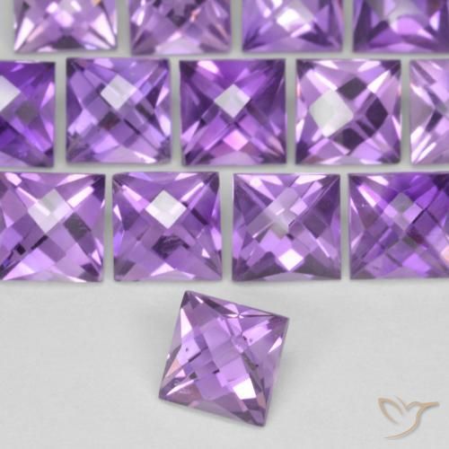 0.67克拉天然紫水晶，正方形，VVS-VS