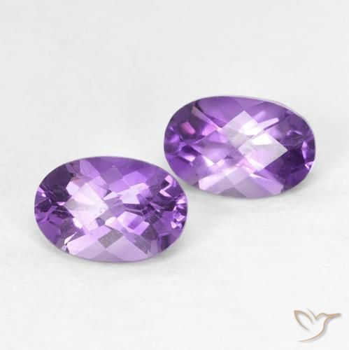 0.90克拉天然紫水晶，椭圆形，VVS-VS