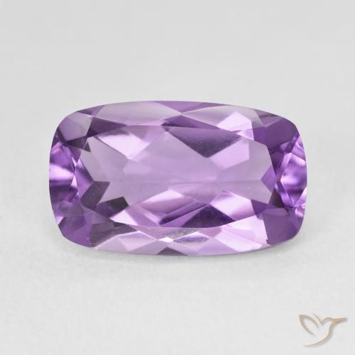 5.66ct 天然 轻中紫 紫水晶, 软垫, VVS