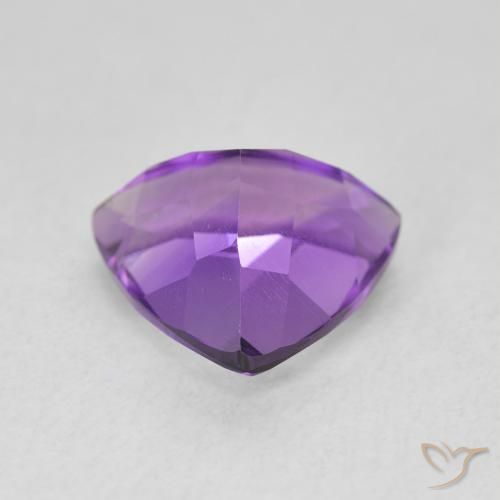 2.82克拉天然紫水晶，胖三角形，VVS-VS