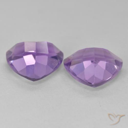 5.58克拉天然紫水晶，胖三角形，VS