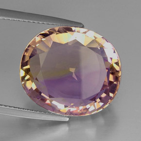 15.67克拉天然双色紫黄晶，椭圆形切割，17.3×15.1毫米，IF