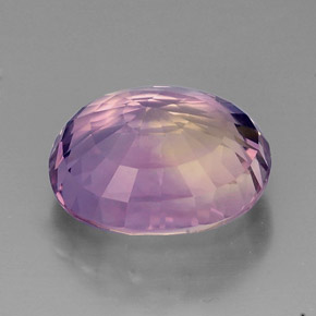 15.67克拉天然双色紫黄晶，椭圆形切割，17.3×15.1毫米，IF