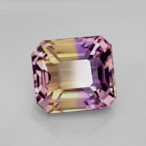 7.32克拉天然双色紫黄晶，祖母绿式切割，12.2×10.9毫米，VVS