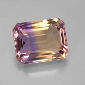7.94克拉天然双色紫黄晶，祖母绿式切割，13.1×10.3毫米，VVS