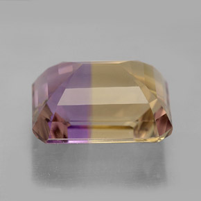 7.94克拉天然双色紫黄晶，祖母绿式切割，13.1×10.3毫米，VVS