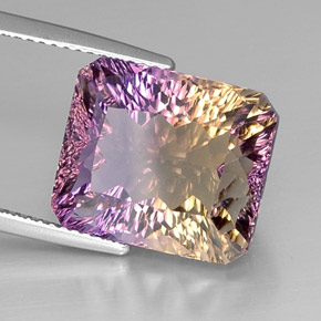 12.66克拉天然双色紫黄晶，祖母绿式切割，14.8×12.7毫米，VVS-VS