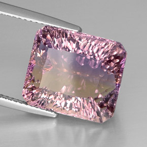 13.31克拉天然双色紫黄晶，祖母绿式切割，14.6×12.8毫米，VVS