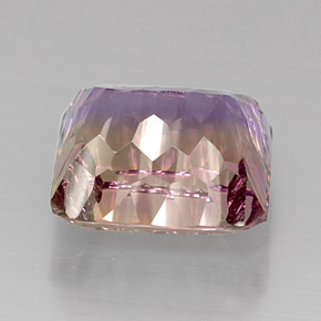 13.31克拉天然双色紫黄晶，祖母绿式切割，14.6×12.8毫米，VVS