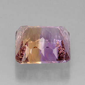 12.12克拉天然双色紫黄晶，祖母绿式切割，13.8×13.8毫米，VVS-VS