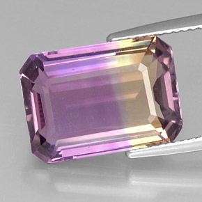 10.41克拉天然双色紫黄晶，祖母绿式切割，16.4×11.7毫米，VVS-VS