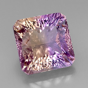 13.21克拉天然双色紫黄晶，祖母绿式切割，13.8×13.6毫米，VVS