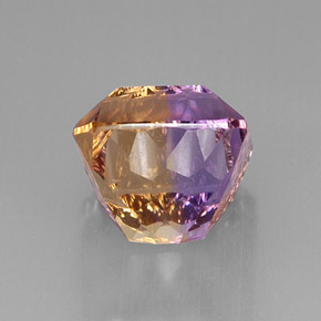 12.72克拉天然双色紫黄晶，祖母绿式切割，13.2×12.7毫米，VVS