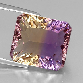 10.76克拉天然双色紫黄晶，祖母绿式切割，14.7×13.1毫米，VVS