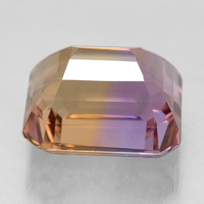 9.41克拉天然双色紫黄晶，祖母绿式切割，13.1×11.2毫米，VVS