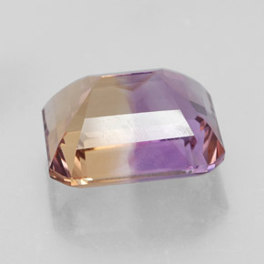 7.65克拉天然双色紫黄晶，祖母绿式切割，12.8×10.7毫米，VVS