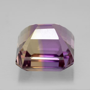 8.35克拉天然双色紫黄晶，祖母绿式切割，11.3×11.2毫米，VVS