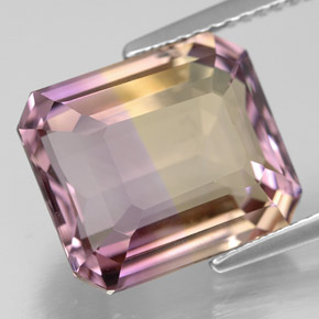 7.85克拉天然双色紫黄晶，祖母绿式切割，12.9×11毫米，VVS