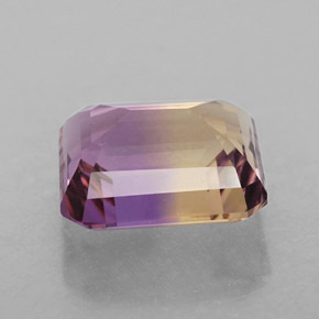 5.25克拉天然双色紫黄晶，祖母绿式切割，11.2×10.2毫米，VVS