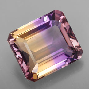 10.02克拉天然双色紫黄晶，祖母绿式切割，14.2×12.3毫米，VVS