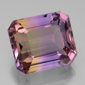 9.78克拉天然双色紫黄晶，祖母绿式切割，13.3×11.6毫米，VVS