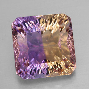 12.03克拉天然双色紫黄晶，祖母绿式切割，13.9×13.5毫米，VVS