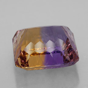 13.32克拉天然双色紫黄晶，祖母绿式切割，14.5×13.5毫米，VVS