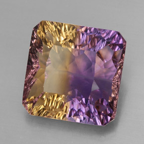 9.82克拉天然双色紫黄晶，祖母绿式切割，12.9×12.9毫米，VVS