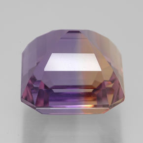 12.03克拉天然双色紫黄晶，祖母绿式切割，13.1×12.7毫米，VVS