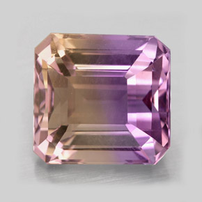 5.69克拉天然双色紫黄晶，祖母绿式切割，10.5×9.9毫米，VVS