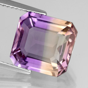 5.42克拉天然双色紫黄晶，祖母绿式切割，11.3×10.7毫米，VVS