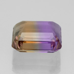 5.22克拉天然双色紫黄晶，祖母绿式切割，11.1×9.3毫米，VVS
